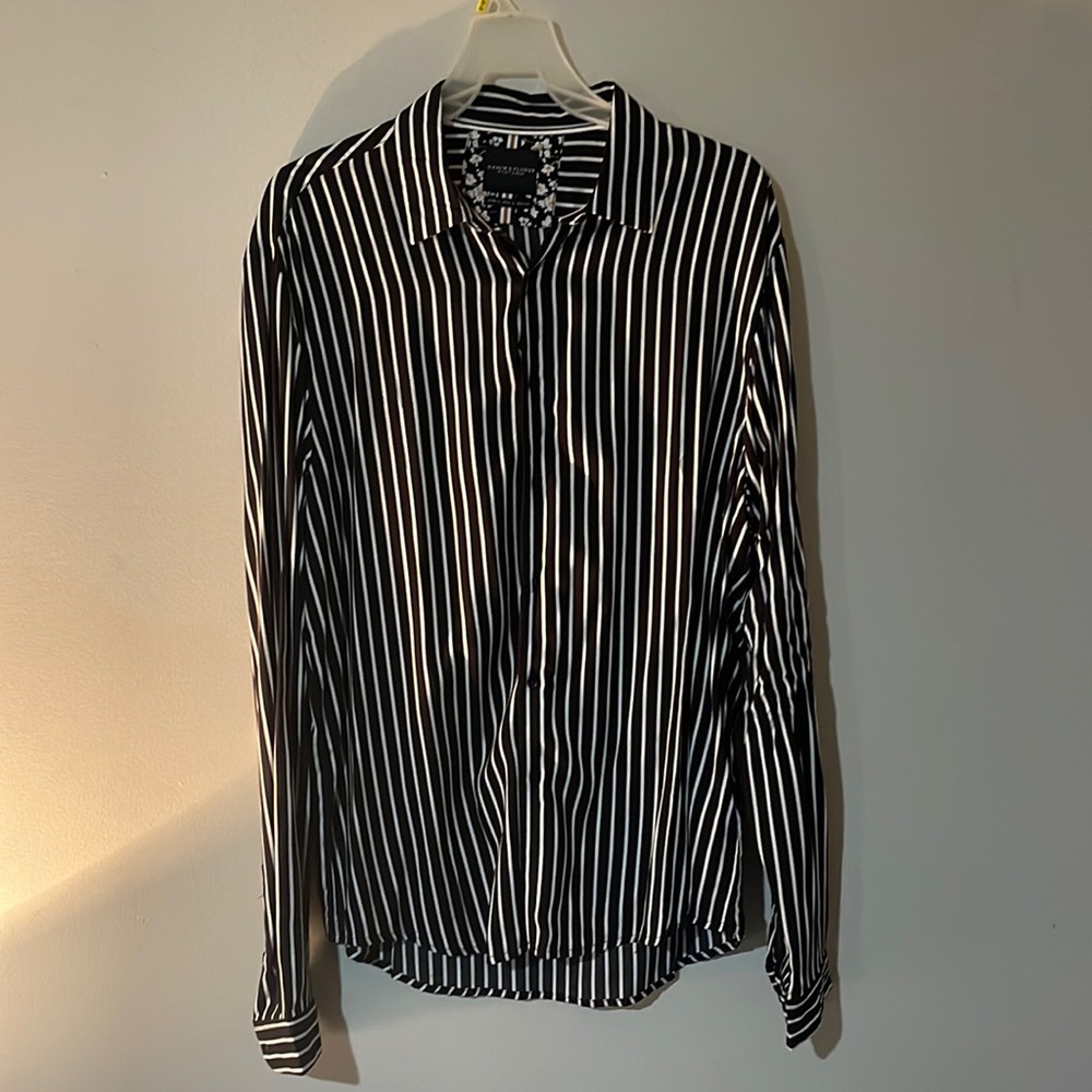 Mens LARGE shirt